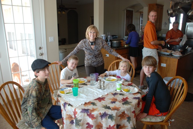 2011/11(Nov)/Thanksgiving at Travis and Susie's/640x480_2011-11-24-Thanksgiving at T&S Home-10.jpg